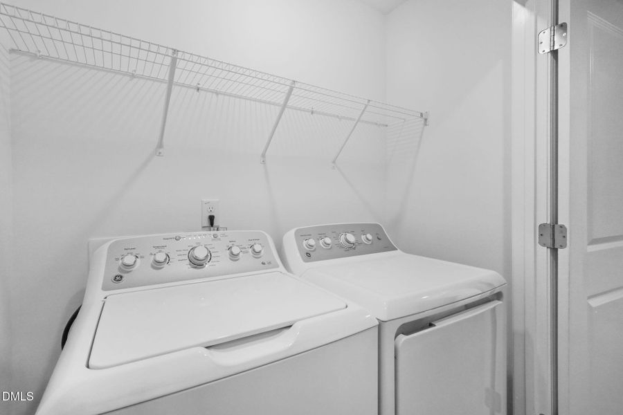 SUN_ElmGrove_Pic_Jackson_QMI_24_Laundry_