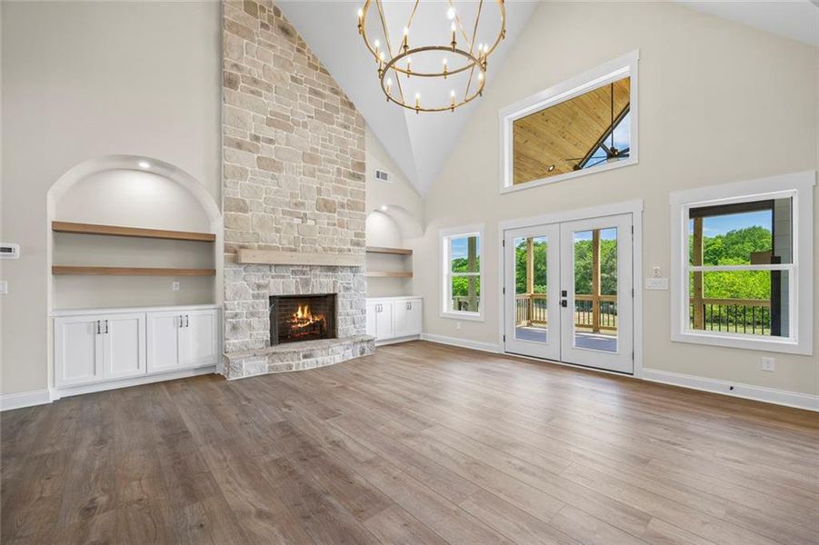 Spacious, unfurnished interior of a new home in , Monroe (Image 25).