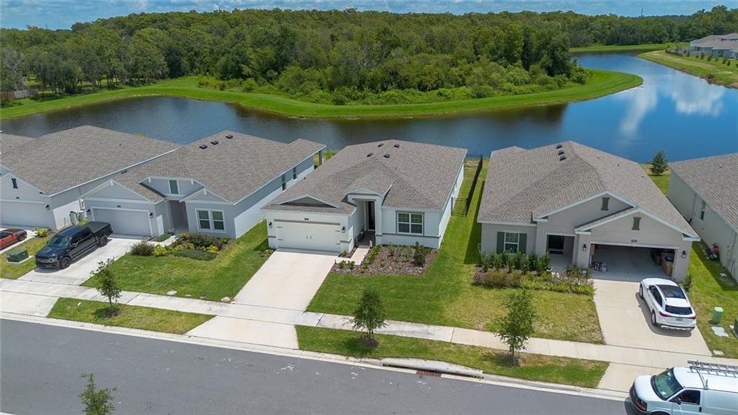 Front exterior of a new home in , Kissimmee, FL, highlighting curb appeal (Image 20).