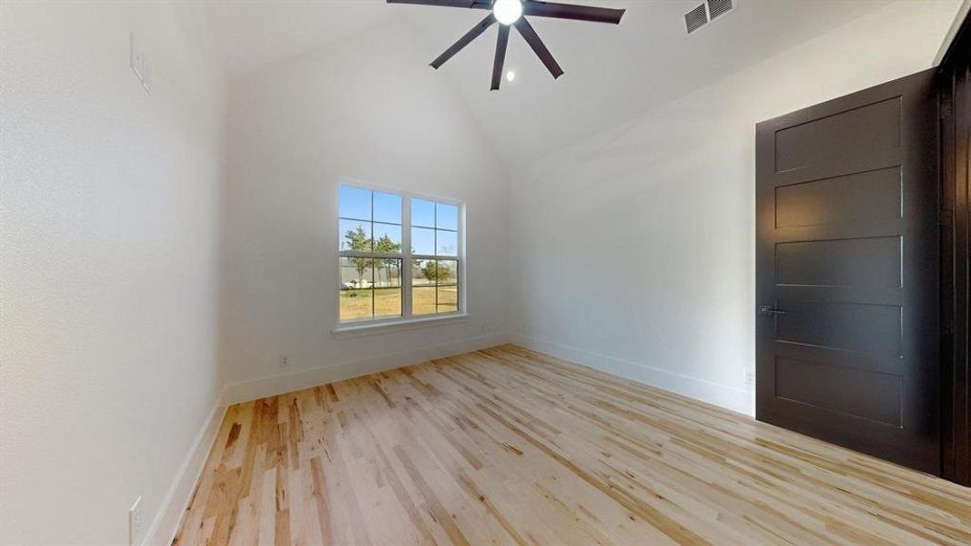 Spacious, unfurnished interior of a new home in , Ennis (Image 16).