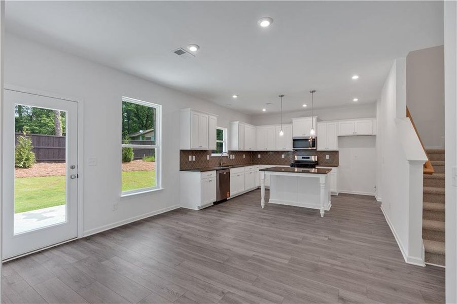 Spacious, unfurnished interior of a new home in The Overlook at Factory Shoals, Mableton (Image 19).