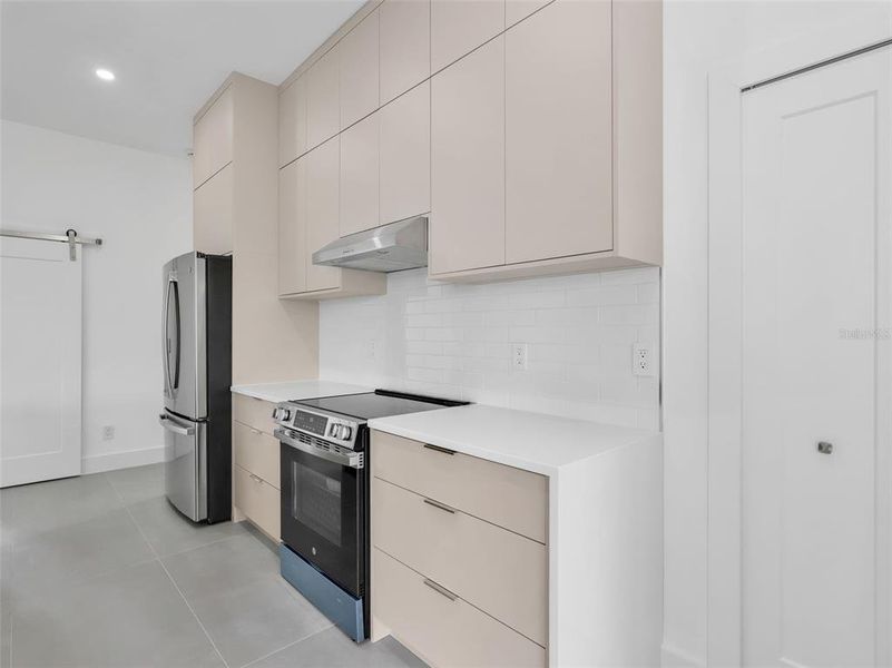 Furnished interior view inside a new home in , Port Charlotte (Image 10).