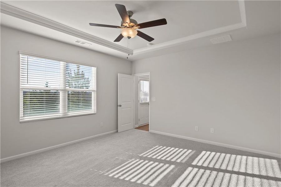 Spacious, unfurnished interior of a new home in Enclave at Parkway Village, Fairburn (Image 15).