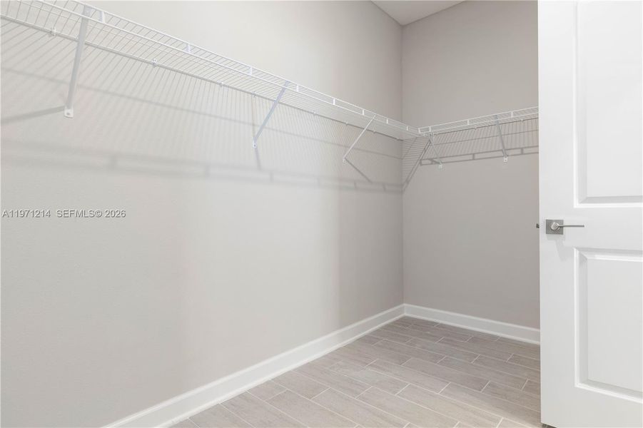 Spacious, unfurnished interior of a new home in , Palm Bay (Image 18).