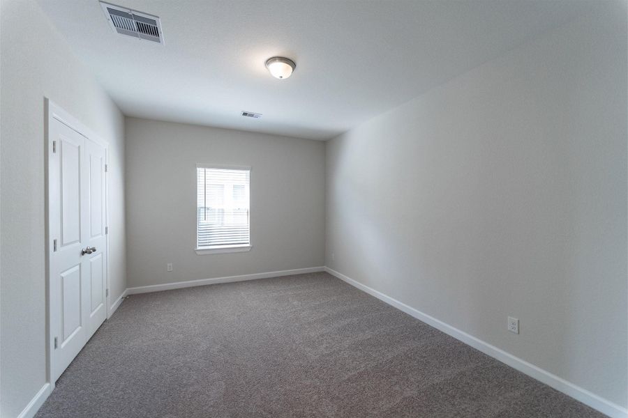 Spacious, unfurnished interior of a new home in Westwood, League City (Image 17). Spacious, unfurnished interior of a new home in Westwood, League City (Image 17).