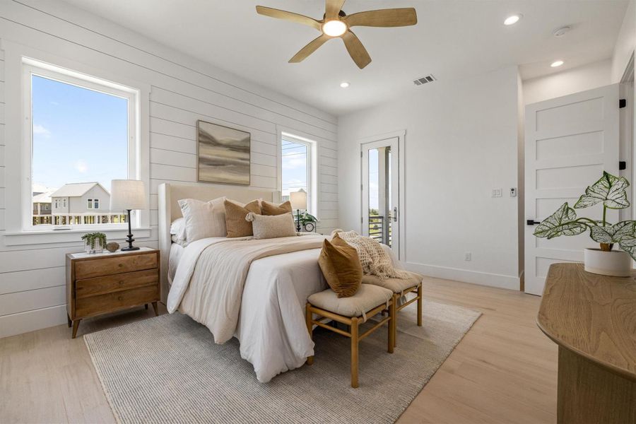 Furnished interior view inside a new home in , Galveston (Image 17).