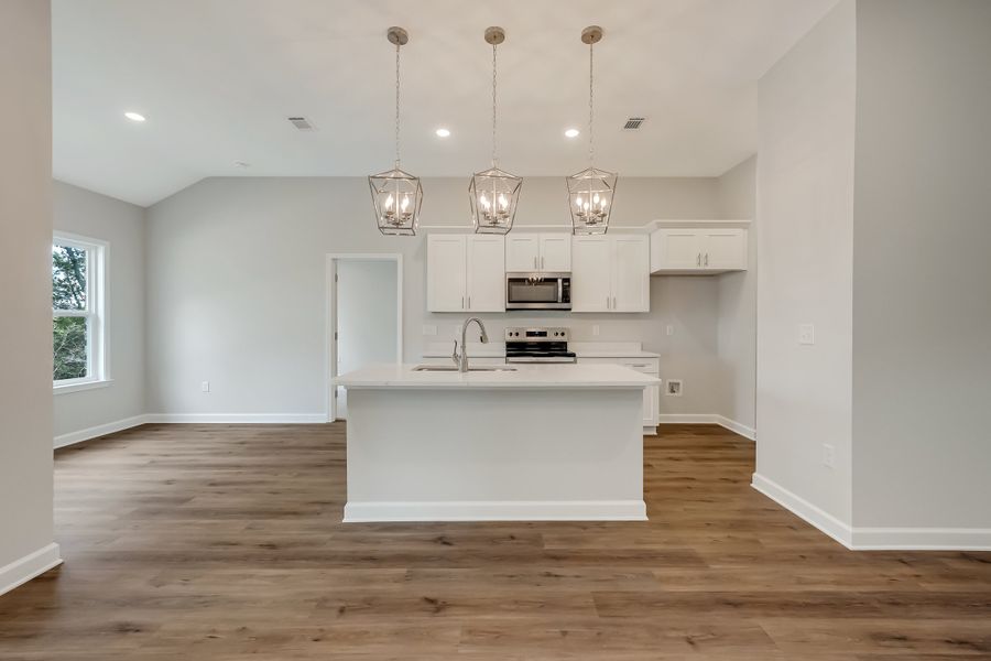 Spacious, unfurnished interior of a new home in , Crestview (Image 34).