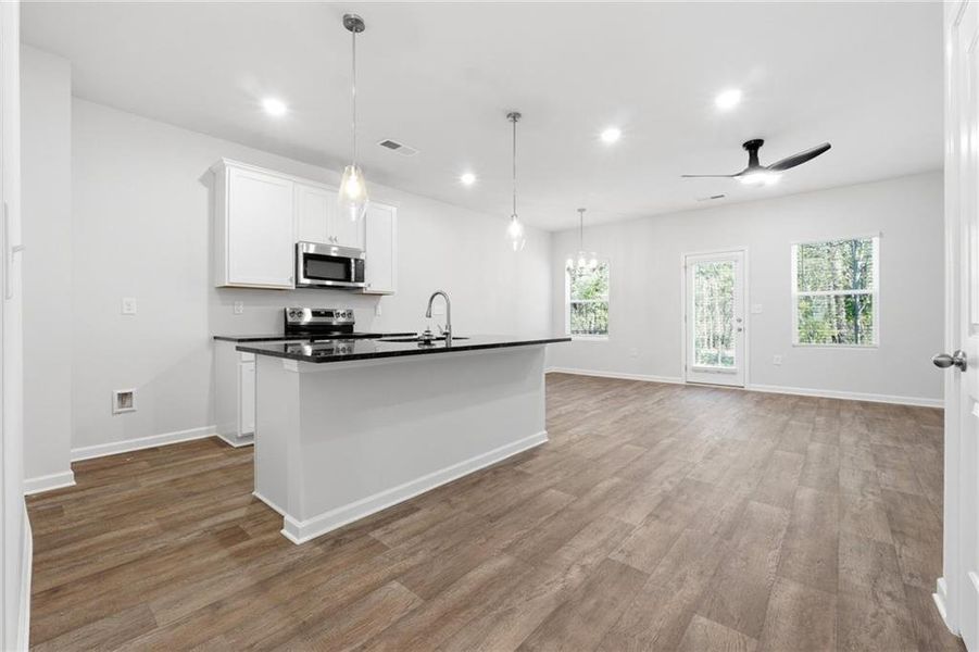 Image 28 of a home in Azalea Hills.
