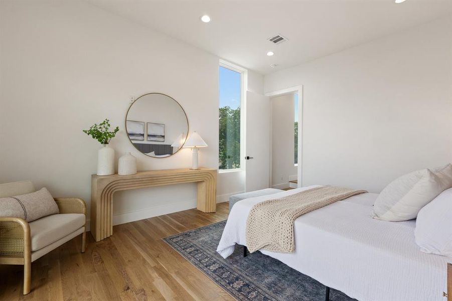 Furnished interior view inside a new home in , Dallas (Image 23). Furnished interior view inside a new home in , Dallas (Image 23).