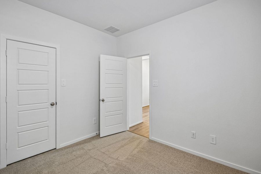 Spacious, unfurnished interior of a new home in Riviera Pines - Premier Series, Huffman (Image 41).