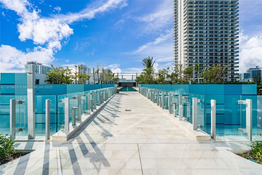 Condo located in Miami, FL showcasing its design and architecture (Image 20). Condo located in Miami, FL showcasing its design and architecture (Image 20).