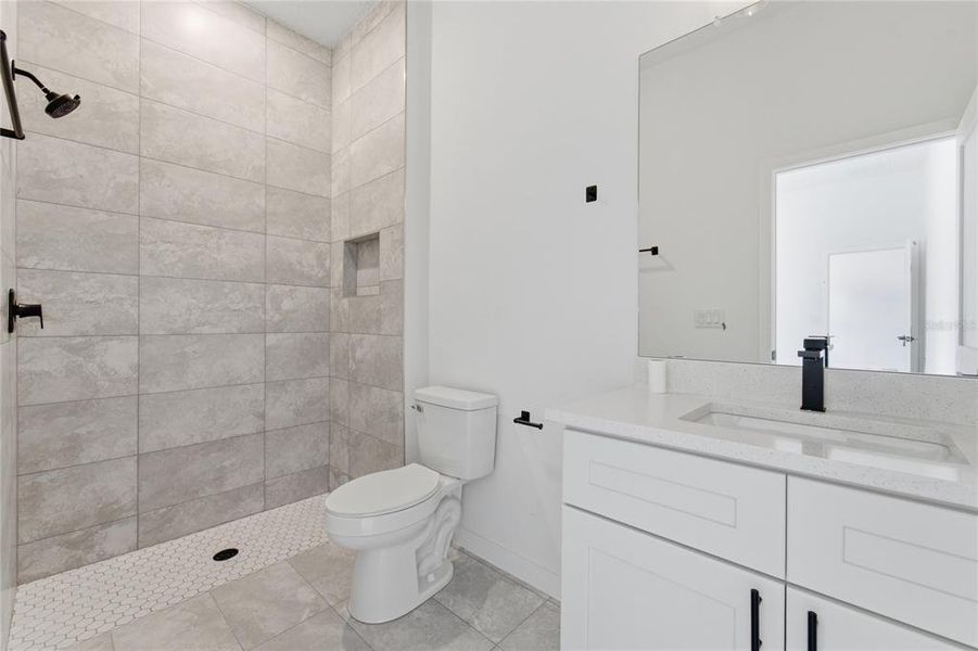 Furnished interior view inside a new home in , Ocala (Image 12).