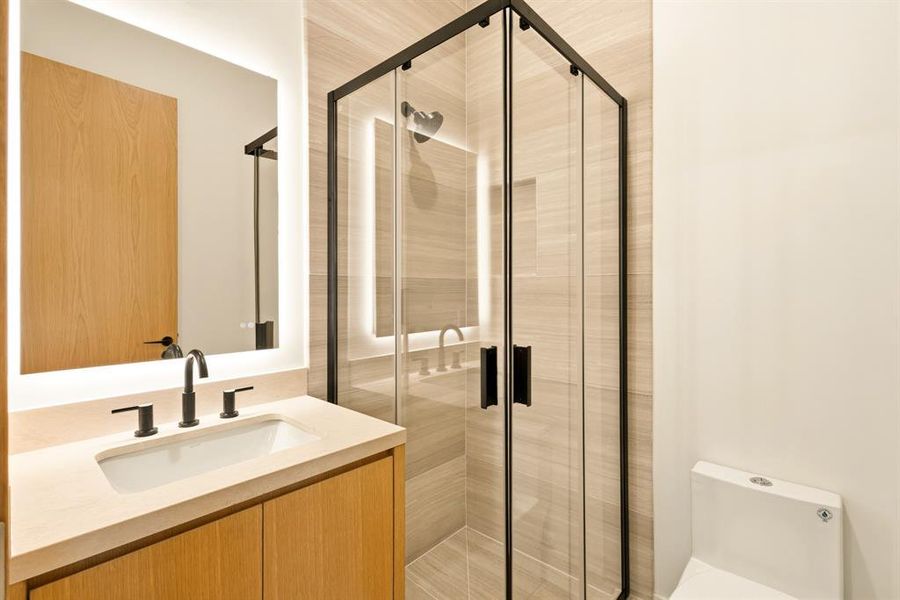 Furnished interior view inside a new home in , Dallas (Image 10).
