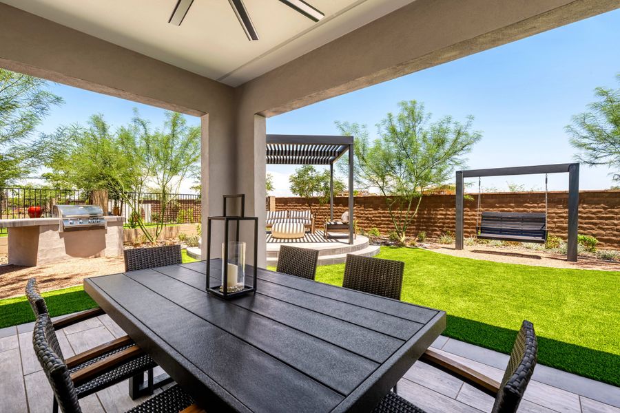 Representative exterior details of a home built from the Elden Plan 4505 by Tri Pointe Homes in Waterston Central, Gilbert (Image 4).