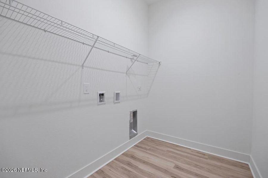 Spacious, unfurnished interior of a new home in , Keystone Heights (Image 23).