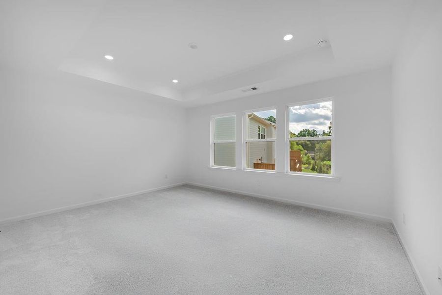 Image 34 of a home in Somerset at Veterans Memorial.