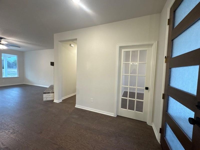 Spacious, unfurnished interior of a new home in Terra Escalante, Blue Ridge (Image 9).