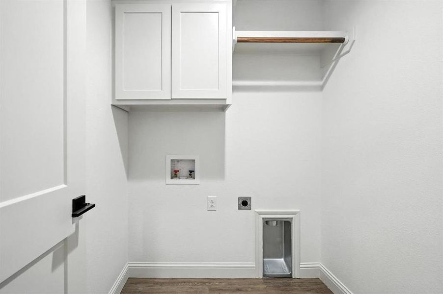 Furnished interior view inside a new home in , Abilene (Image 3).