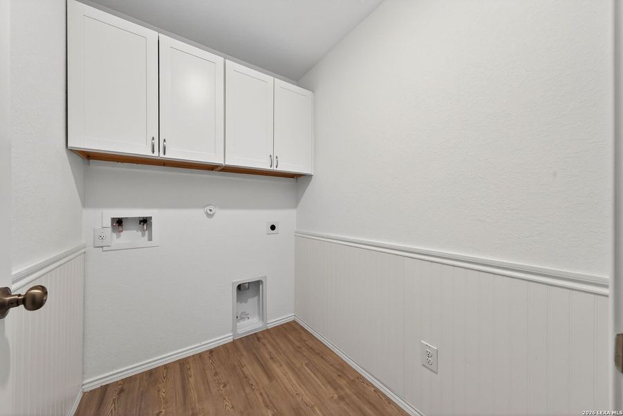 Spacious, unfurnished interior of a new home in Hidden Trails, Bulverde (Image 15).