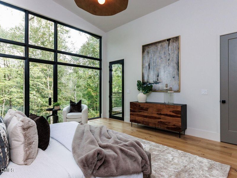 035-1280x960-primary-bedroom