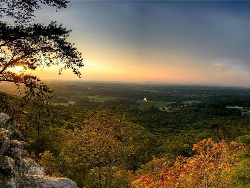 Natural landscape and outdoor views near Hemingway in Cumming (Image 8). Natural landscape and outdoor views near Hemingway in Cumming (Image 8).