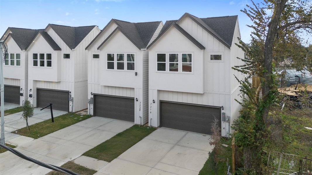 Front exterior of a new home in , Houston, TX, highlighting curb appeal (Image 18).