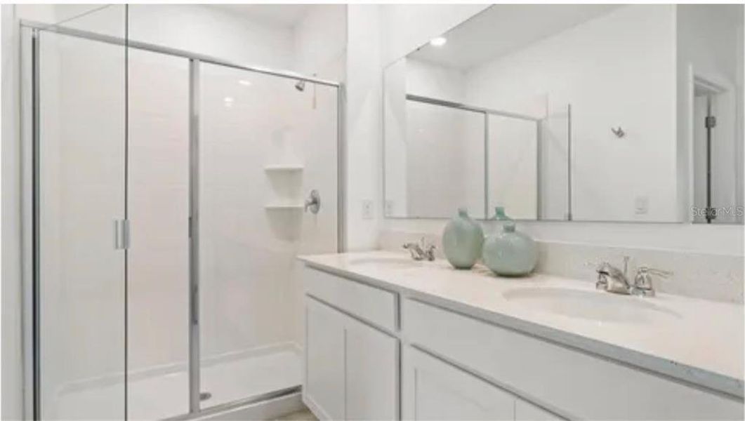 Image 10 of a home in Cascades: Legacy Collection.