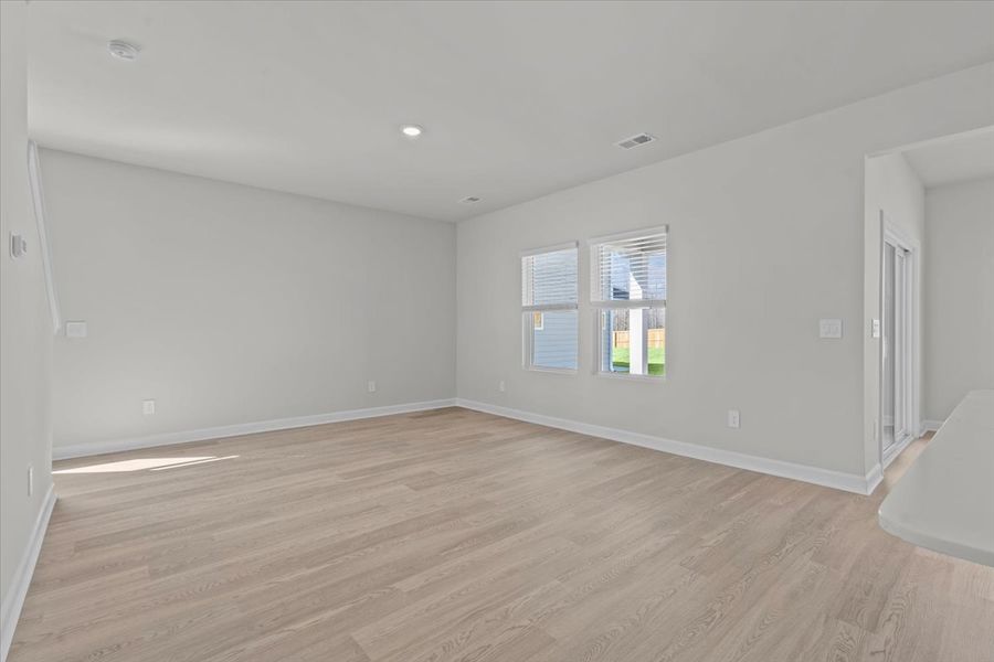 Spacious, unfurnished interior of a new home in Cedar Shoals – Heritage Collection, Piedmont (Image 12).