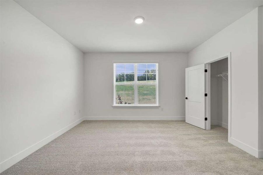 Spacious, unfurnished interior of a new home in Tuscany Hills, Douglasville (Image 38).