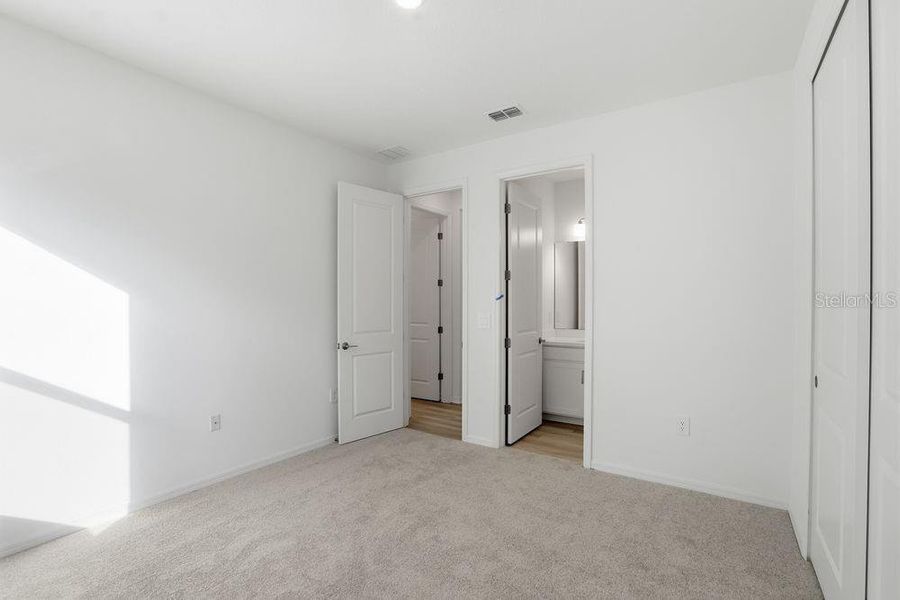 Spacious, unfurnished interior of a new home in Center Lake Ranch Community Group Page, St. Cloud (Image 38).