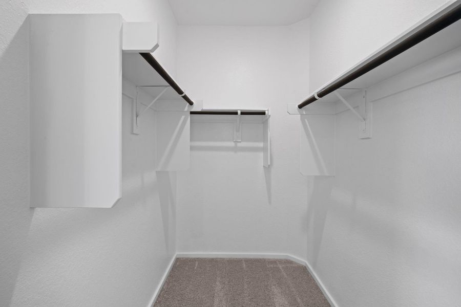 Spacious, unfurnished interior of a new home in Crosby Farms, Crosby (Image 4).