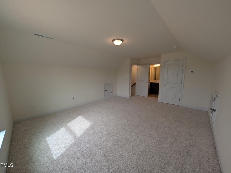 PXL_20250406_194324765