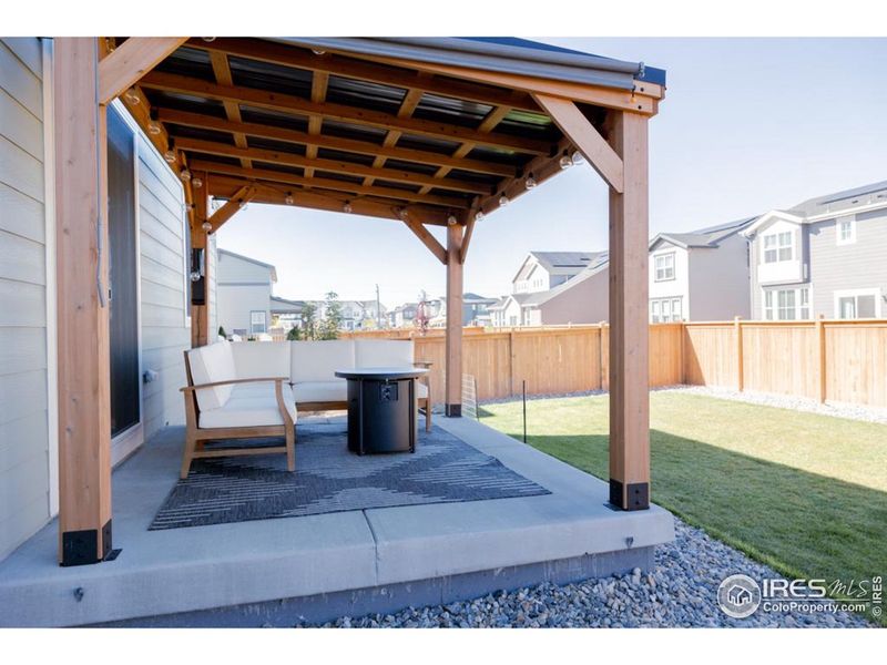 Back Patio with Pergola, Landscaped and Fully Fenced Yard Back Patio with Pergola, Landscaped and Fully Fenced Yard