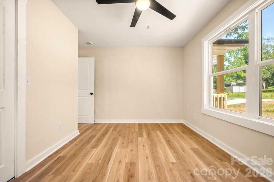 Spacious, unfurnished interior of a new home in , Bostic (Image 30).