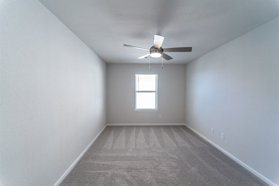 Spacious, unfurnished interior of a new home in Westridge, McKinney (Image 43).