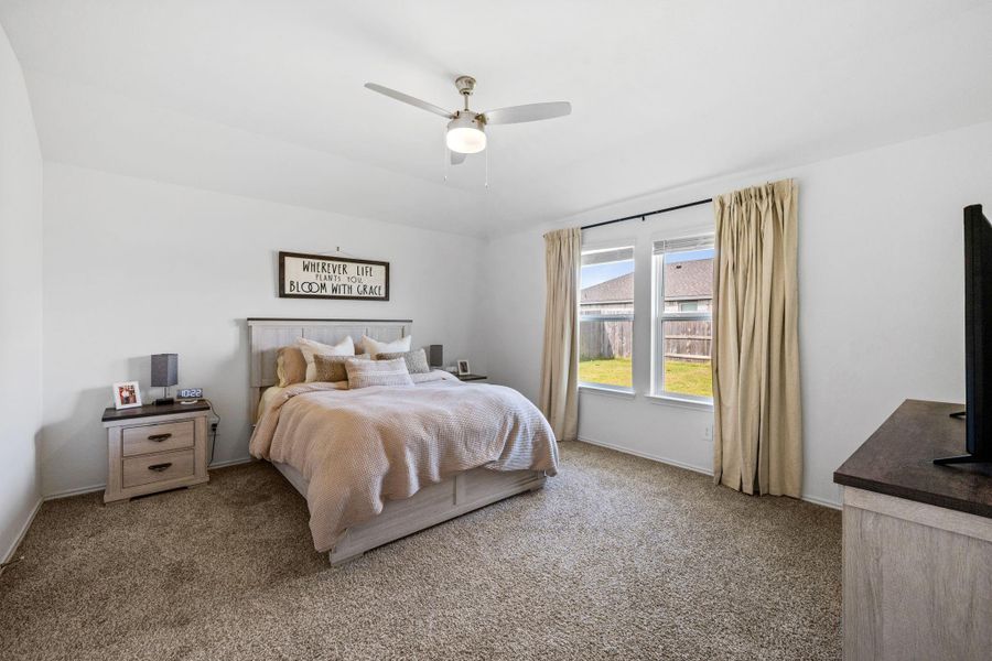 Furnished interior view inside a new home in River Ranch Meadows, Dayton (Image 5).