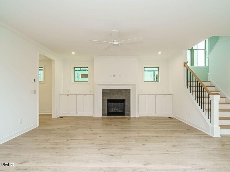 009-1280x960-living-room