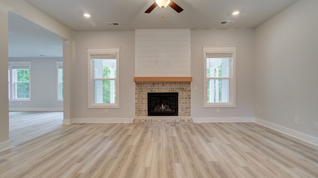 Representative furnished interior of a home built from the Emerson II by DRB Homes in Saddleridge, Senoia (Image 28). Representative furnished interior of a home built from the Emerson II by DRB Homes in Saddleridge, Senoia (Image 28).