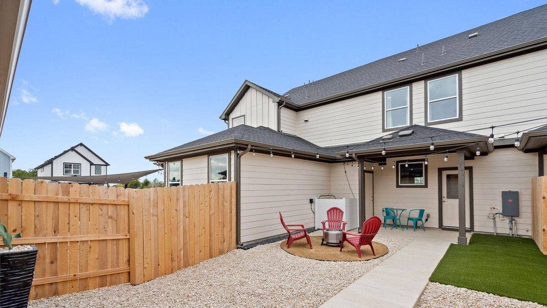 Exterior details and patio area of a home in Avery Centre, Round Rock (Image 25).