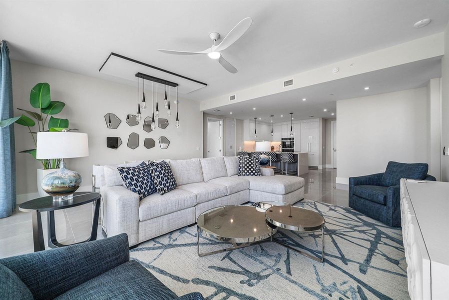 013-220LakeShoreDrive-1107-LakePark-FL-3 013-220LakeShoreDrive-1107-LakePark-FL-3