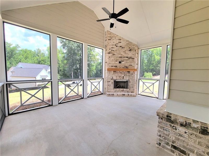Exterior details and patio area of a home in , Jefferson (Image 24).
