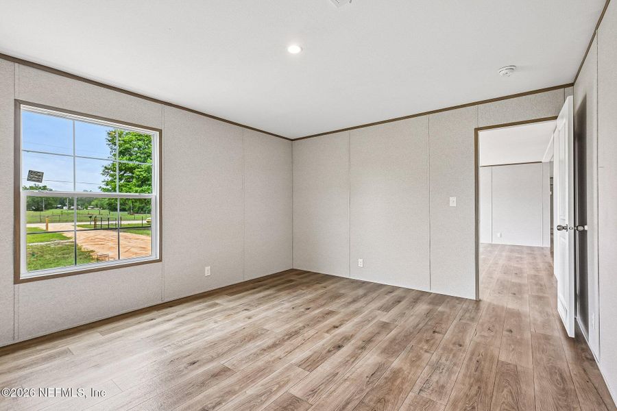Spacious, unfurnished interior of a new home in , Starke (Image 32).