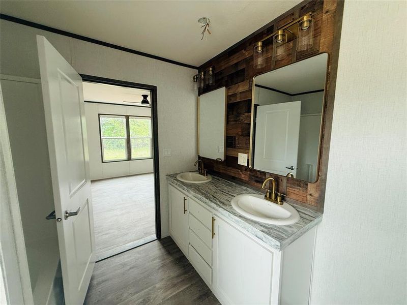 Furnished interior view inside a new home in , Granbury (Image 8).