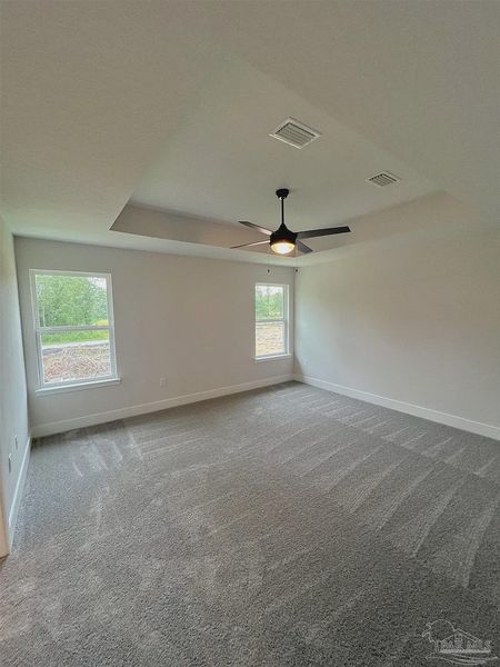 Spacious, unfurnished interior of a new home in Pine Top, Cantonment (Image 15).
