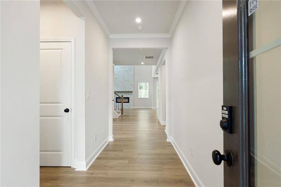 Spacious, unfurnished interior of a new home in Hillside Manor, Powder Springs (Image 21). Spacious, unfurnished interior of a new home in Hillside Manor, Powder Springs (Image 21).