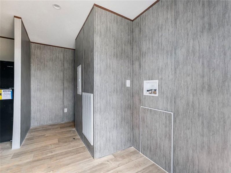 Image 38 of a home in .