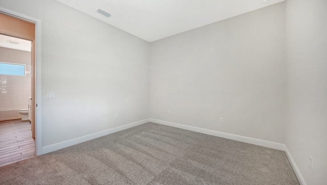 Spacious, unfurnished interior of a new home in Canoe Creek, Parrish (Image 41). Spacious, unfurnished interior of a new home in Canoe Creek, Parrish (Image 41).