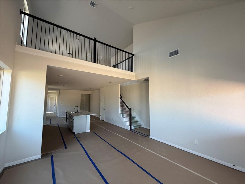 Spacious, unfurnished interior of a new home in Berry Creek Highlands, Georgetown (Image 16).