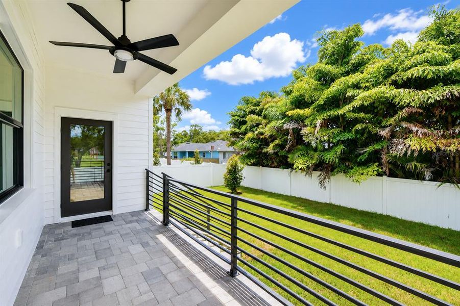 Exterior details and patio area of a home in , Tampa (Image 27).