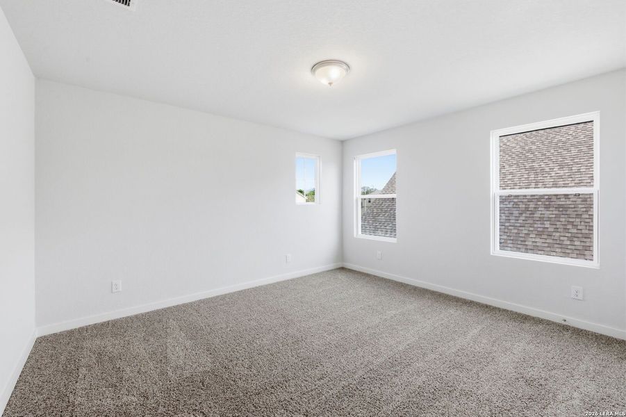 Spacious, unfurnished interior of a new home in The Meadows at Hunters Ranch, San Antonio (Image 37). Spacious, unfurnished interior of a new home in The Meadows at Hunters Ranch, San Antonio (Image 37).